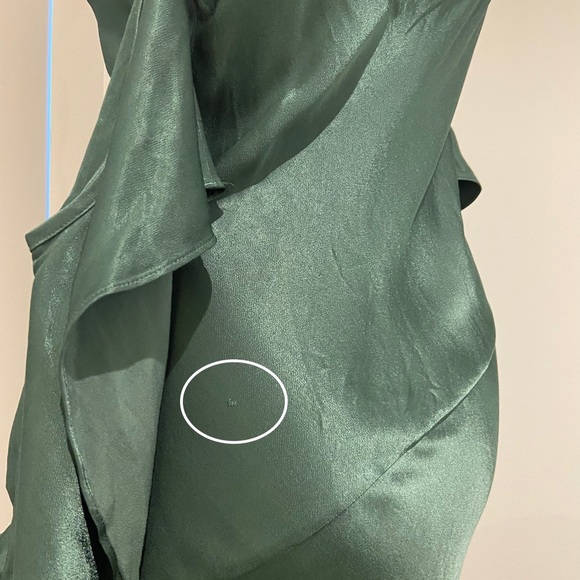 Beautiful satin cold shoulder gown - Picture 10 of 10